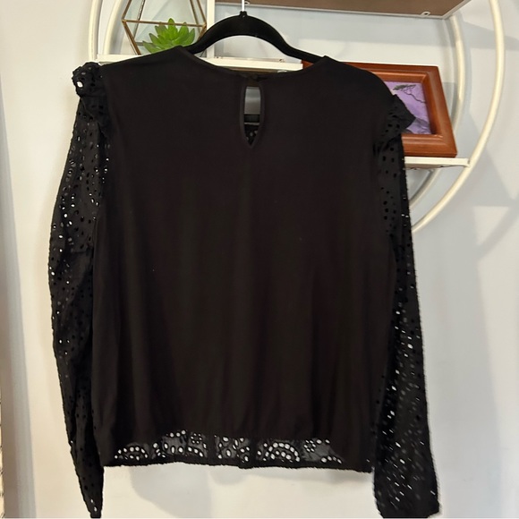INC International Concepts Women's Large Black Eyelit Long Sleeve Shirt NWT - Picture 2 of 5